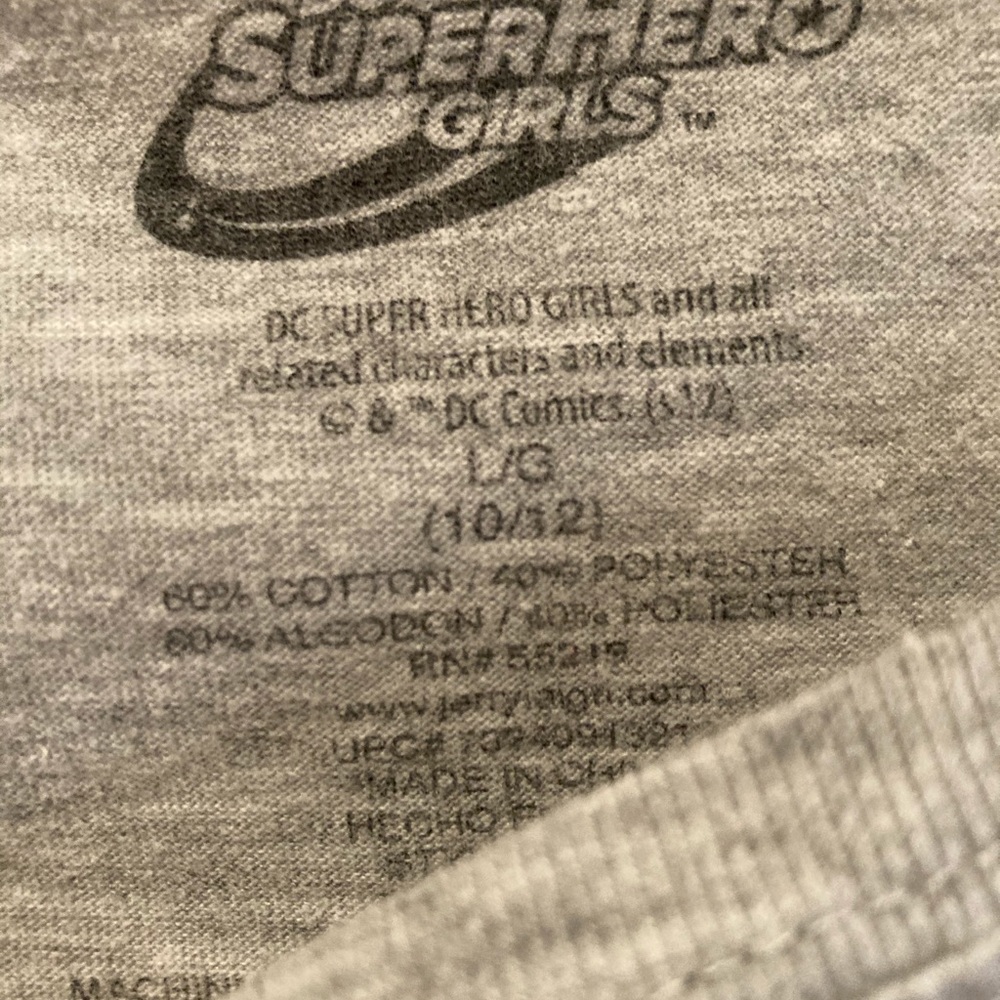 Shirt - Picture 3 of 4